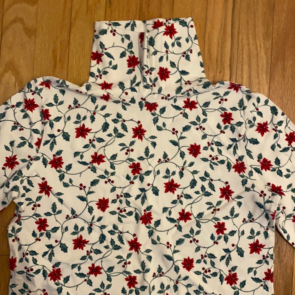 Holiday Edition turtle neck long sleeve M